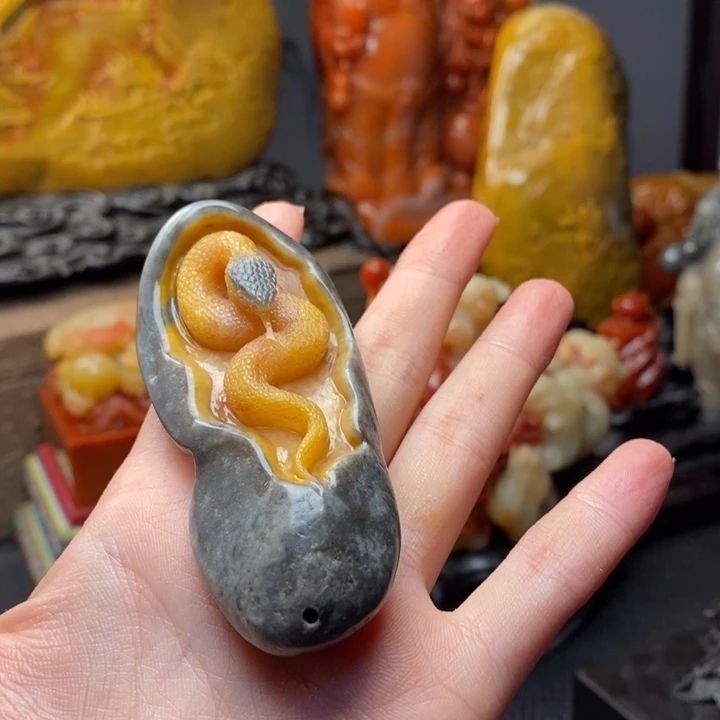 阳***府寿山石手玩111111111111111