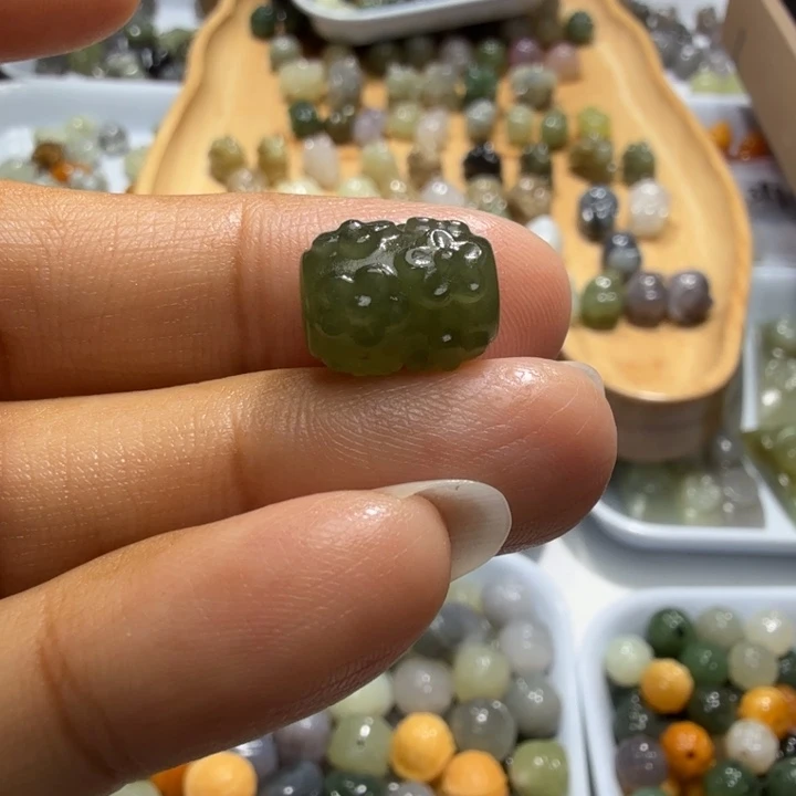 未镶嵌和田玉珠宝半成品