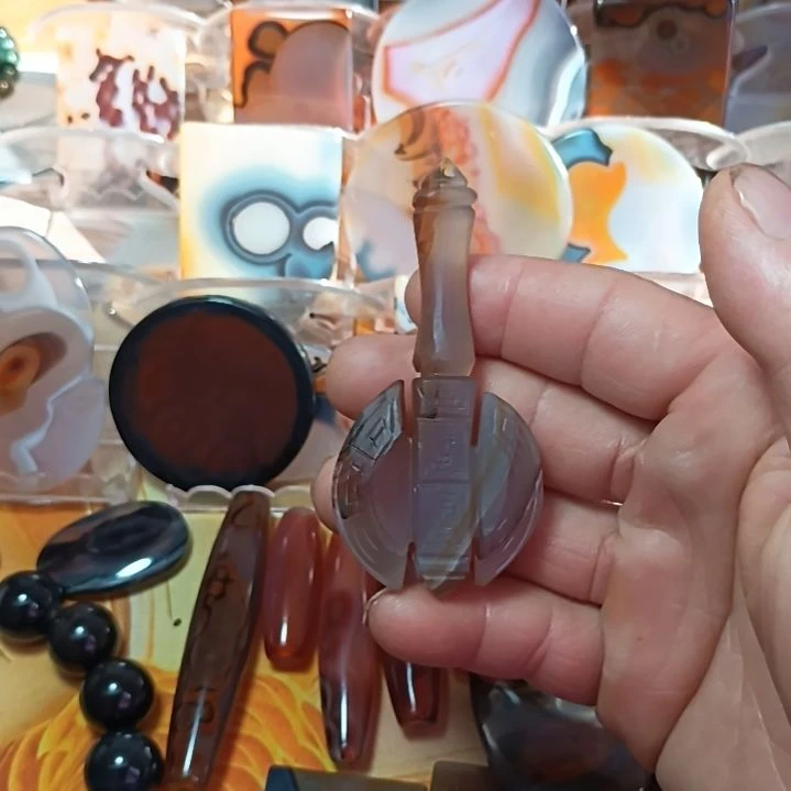 玛瑙/玉髓合金颈饰