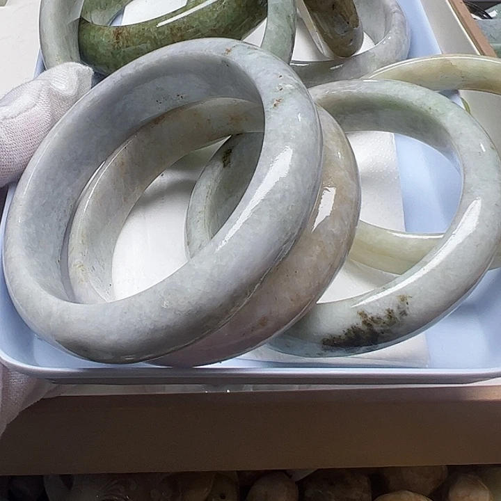 风***钟翡翠未镶嵌颈饰天然翡翠16