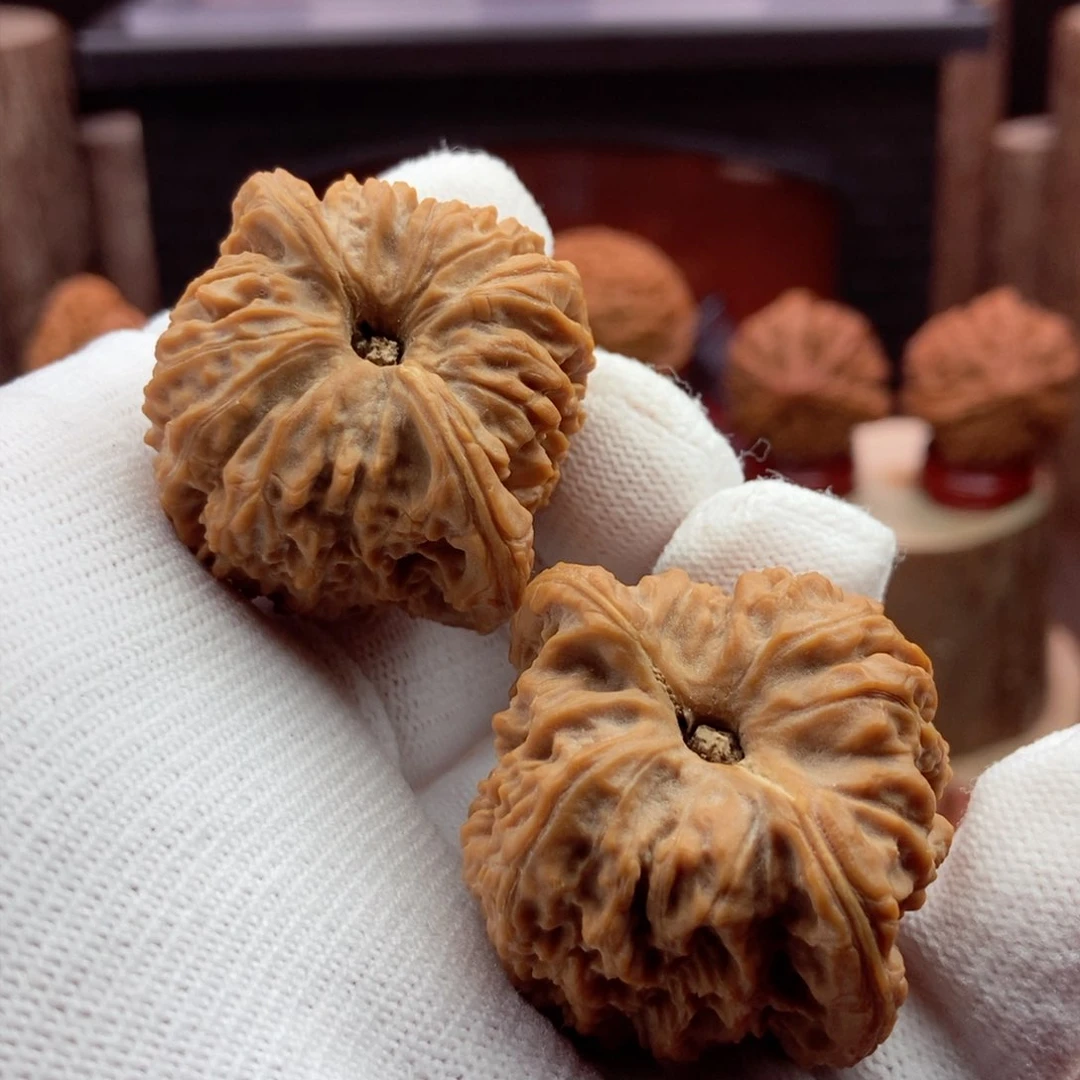 文玩核桃吊坠拉丝炮弹小酒杯深凹40.37.40.5