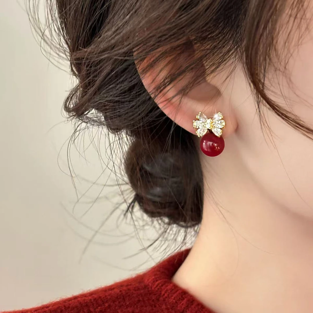 铜合金耳饰 红色花朵女爆款小众设计感高级轻奢气质秋冬耳饰P669