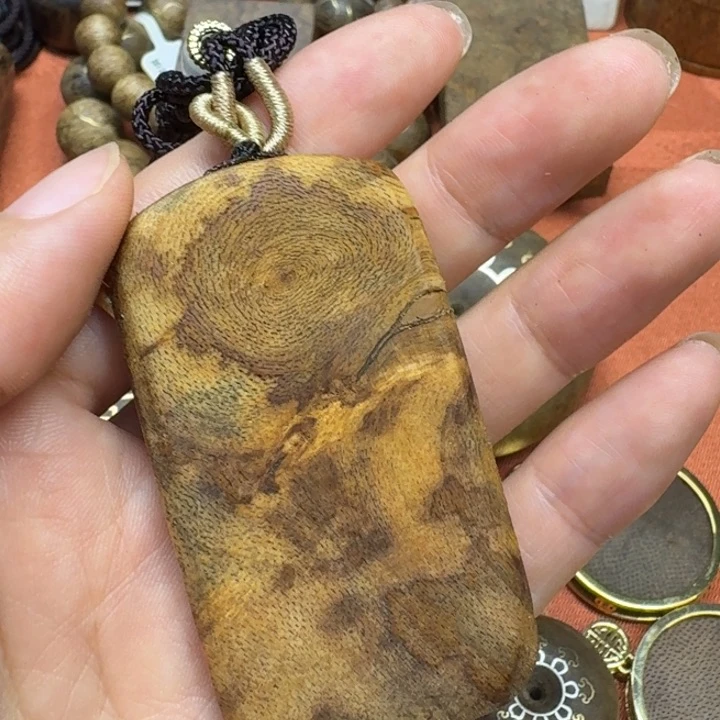 大叶紫檀（黑酸枝木类）