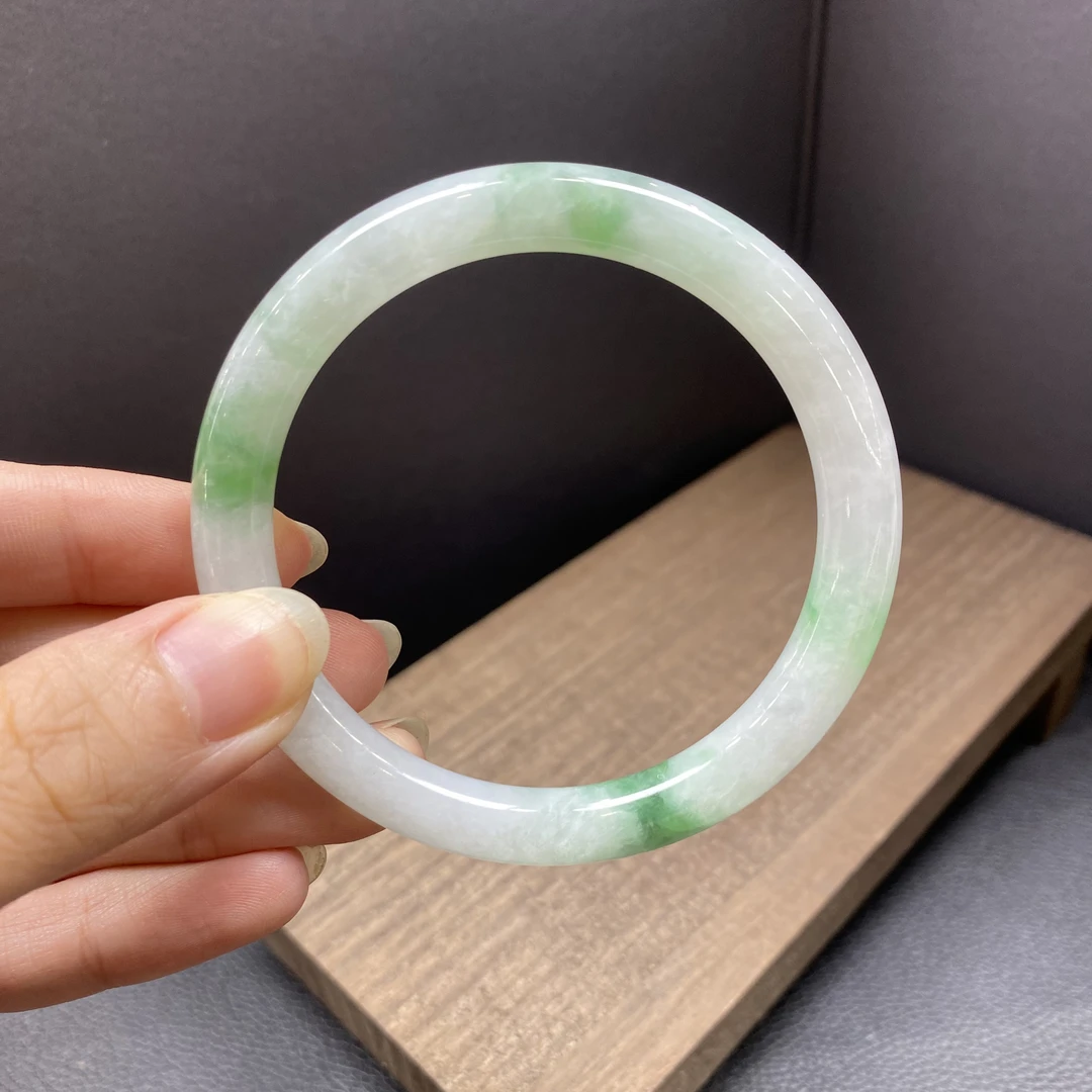 C0020白底青飘花美人圆条A货翡翠手镯55-57