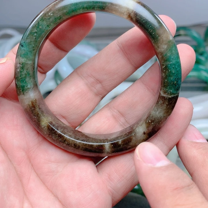 独山玉未镶嵌手镯57