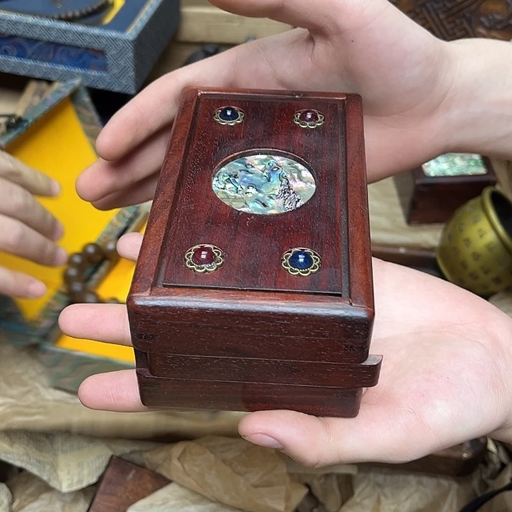 大叶紫檀（黑酸枝木类）