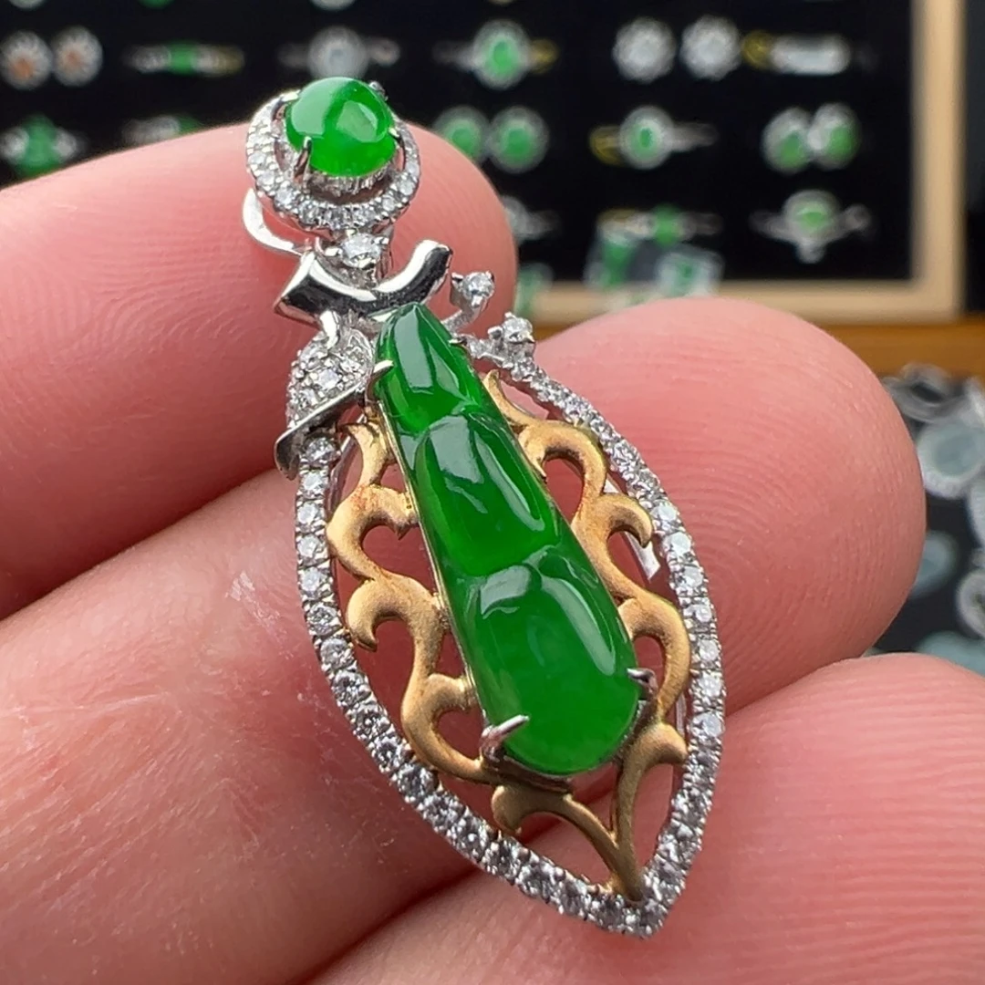 翡翠18K金镶嵌颈饰豆子14.7