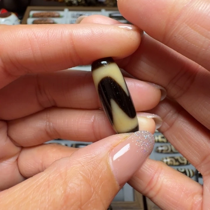 文***武玛瑙/玉髓未镶嵌颈饰