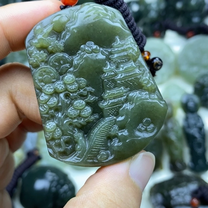 颈饰未镶嵌和田玉