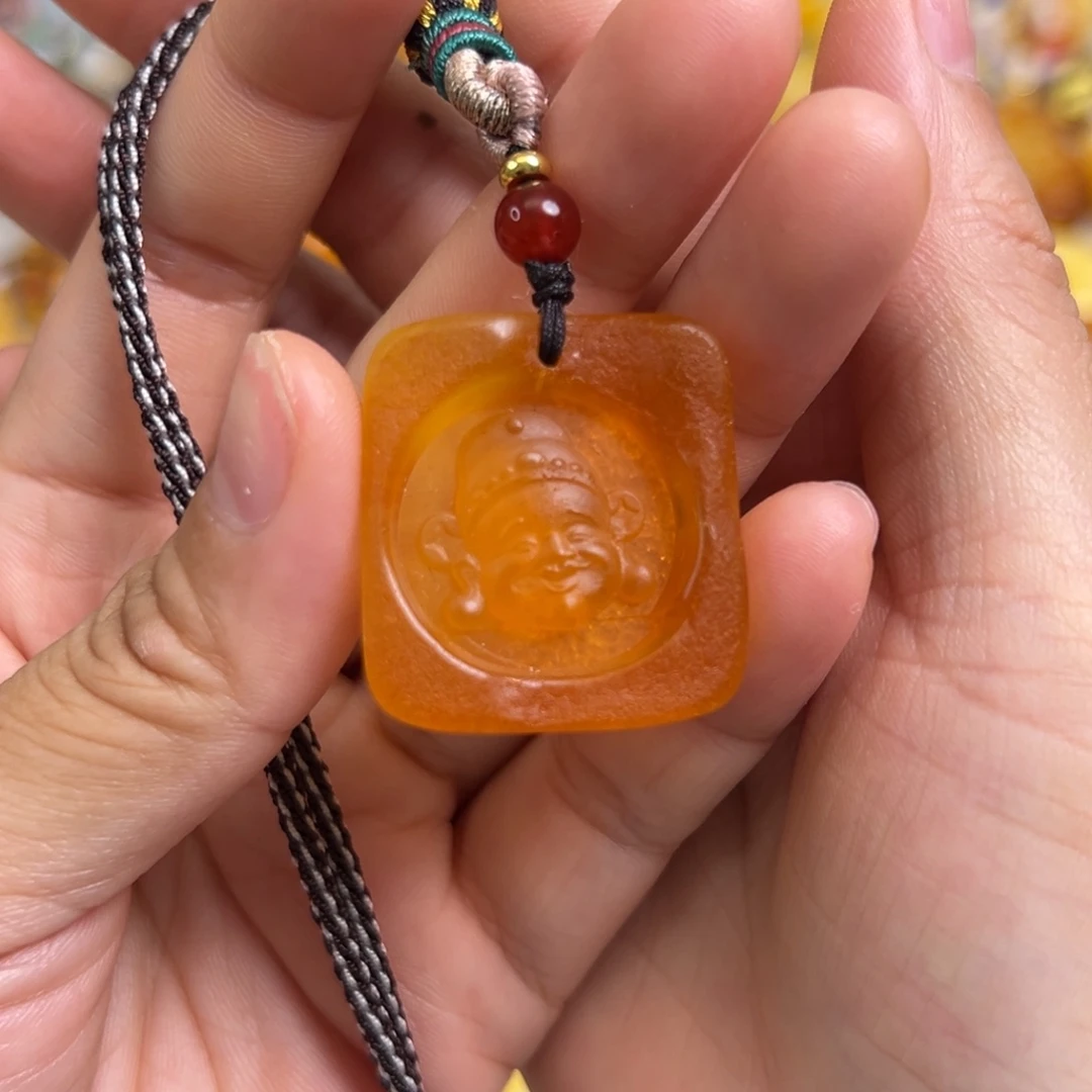琥珀未镶嵌裸石琥珀