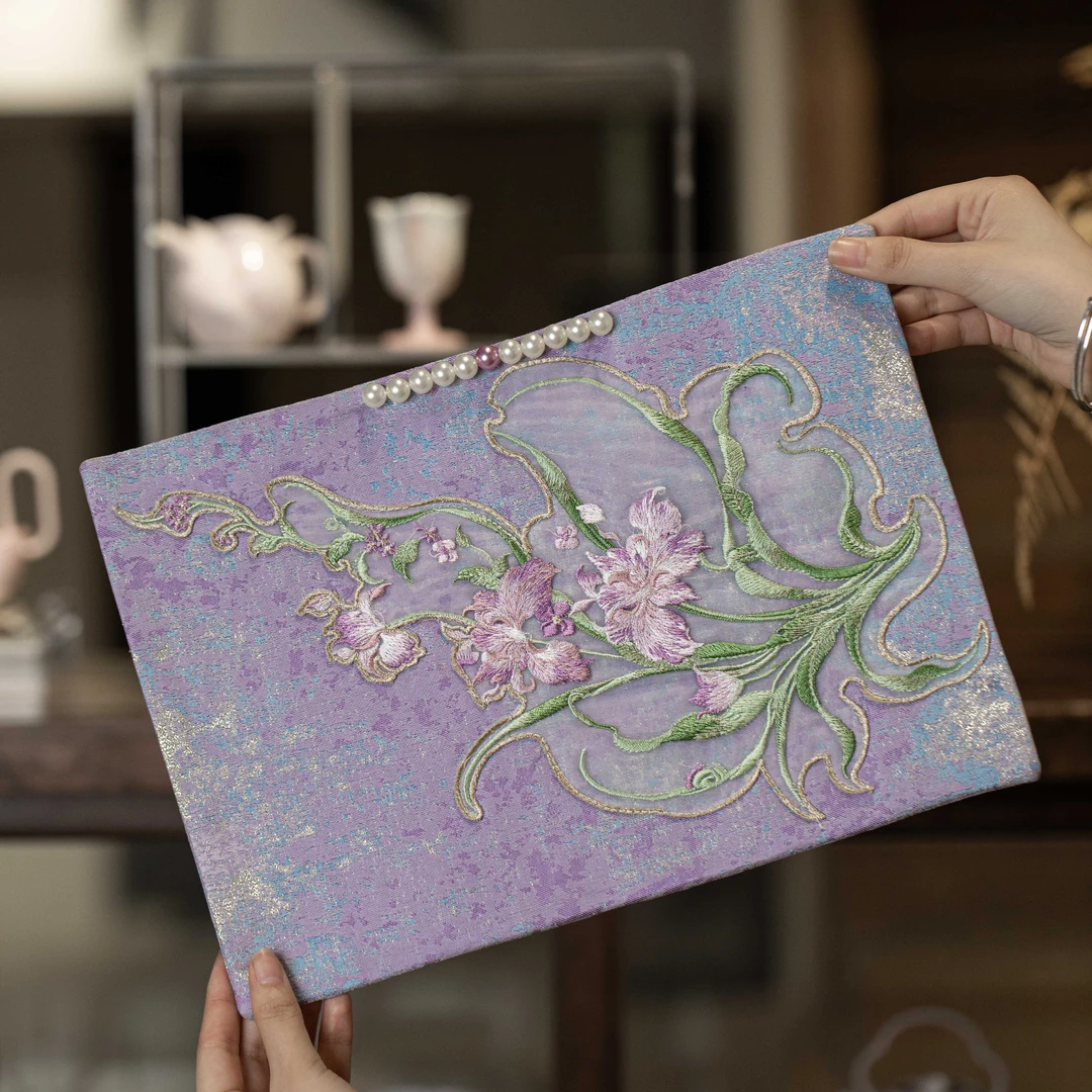 YCQ00449 遇春秋-紫藤花珍珠小垫