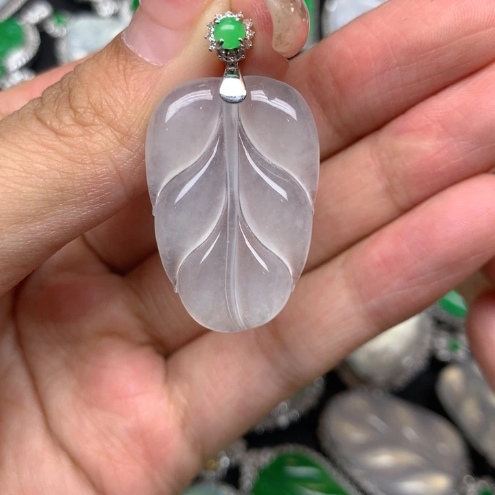 吊坠(不含链)18K金镶嵌翡翠