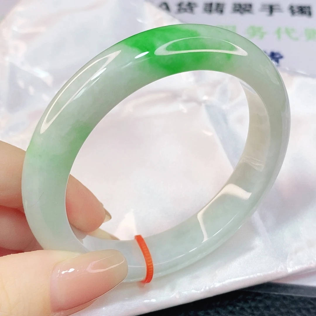 翡翠手镯未镶嵌56.6
