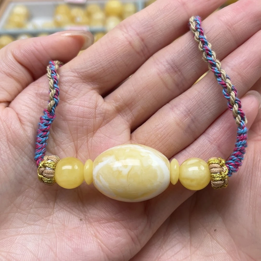 蜜蜡裸石未镶嵌蜜蜡