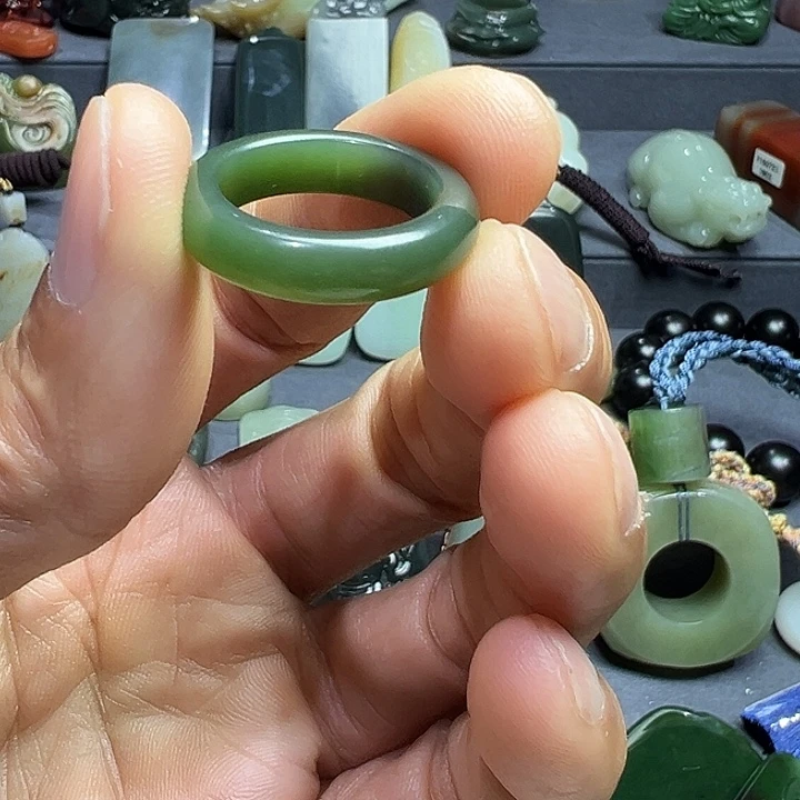 和田玉（碧玉）未镶嵌戒指