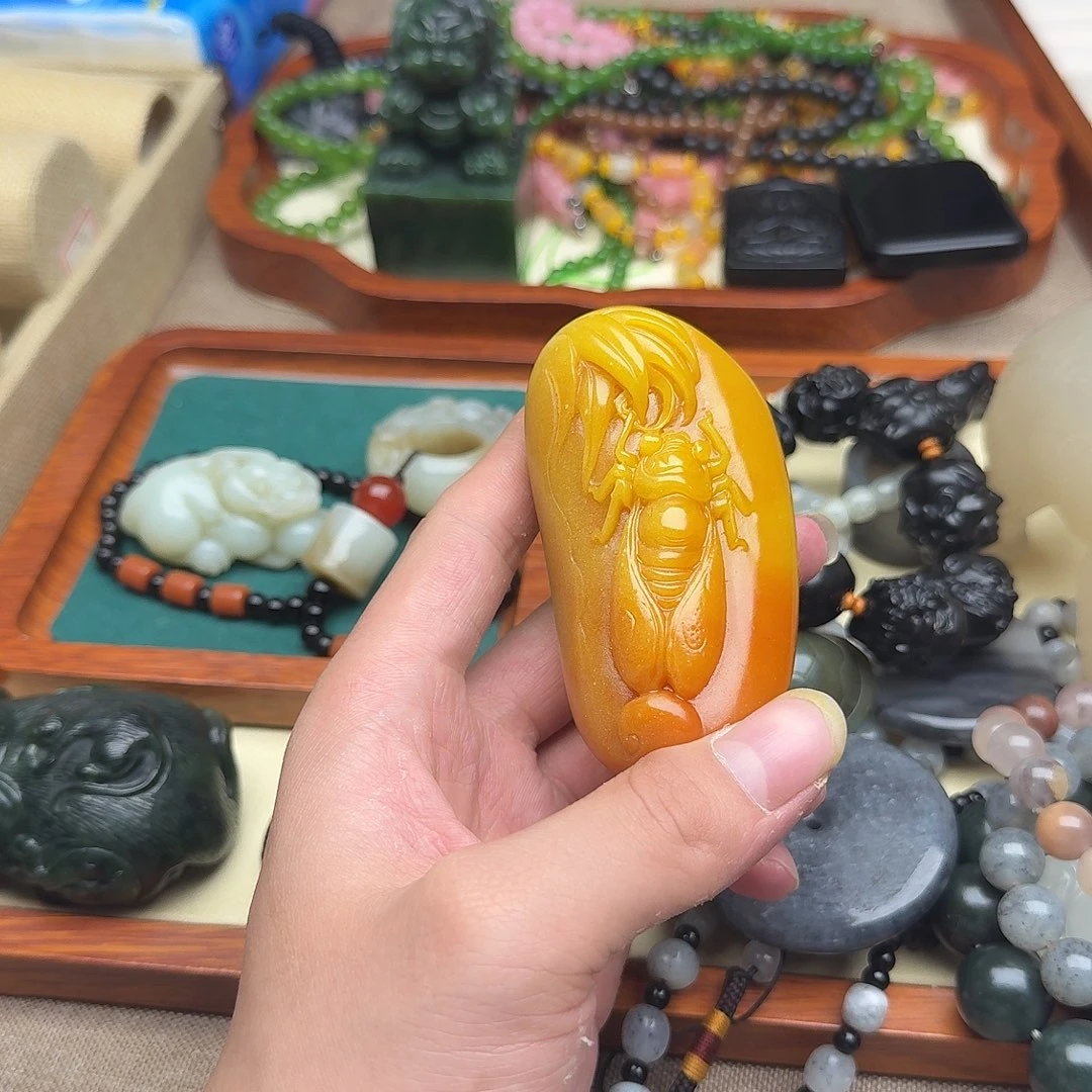 和田玉（糖玉）未镶嵌挂件