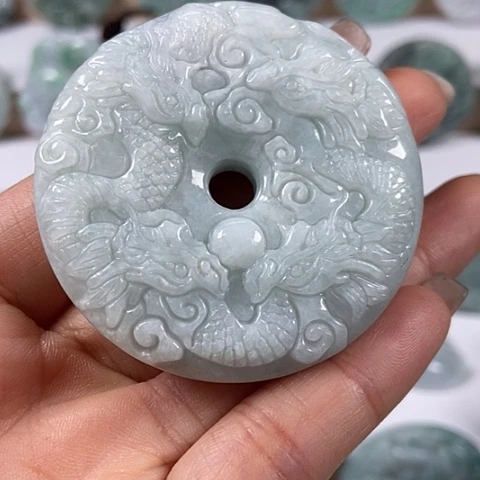 翡翠颈饰未镶嵌九龙扣两面工福利