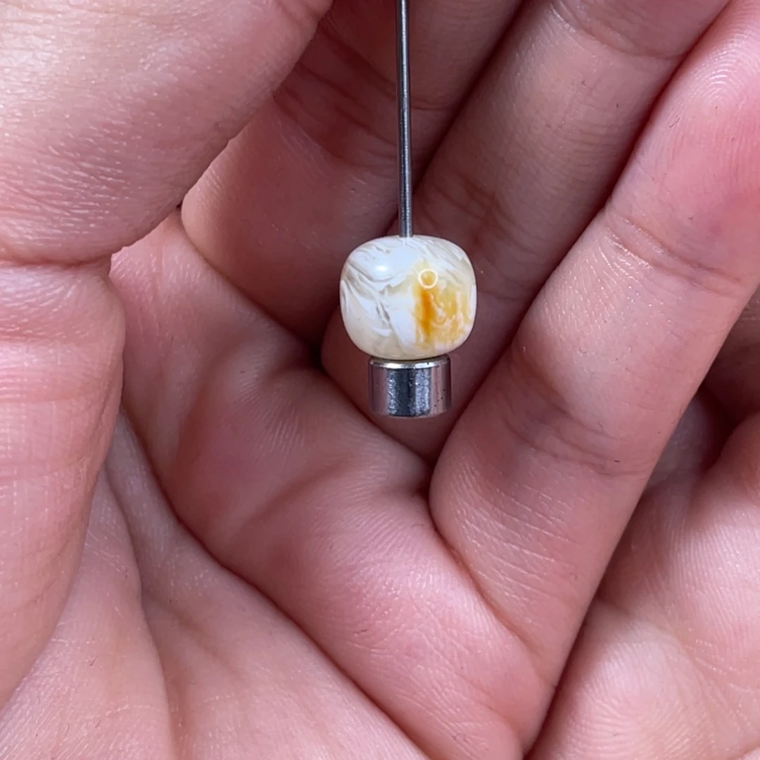 許***i琥珀未镶嵌珠宝奇石琥珀蜜蜡9.6×8.5mm