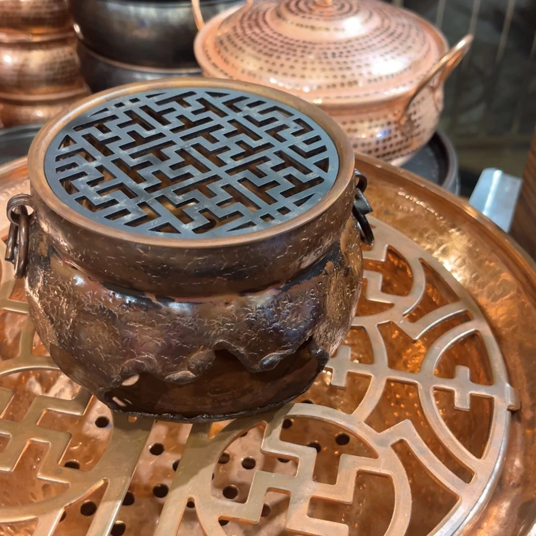 烟熏色葫芦炉子手工锻打工艺