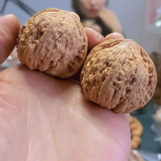 【闪购商品】把件文玩核桃40泥鳅背