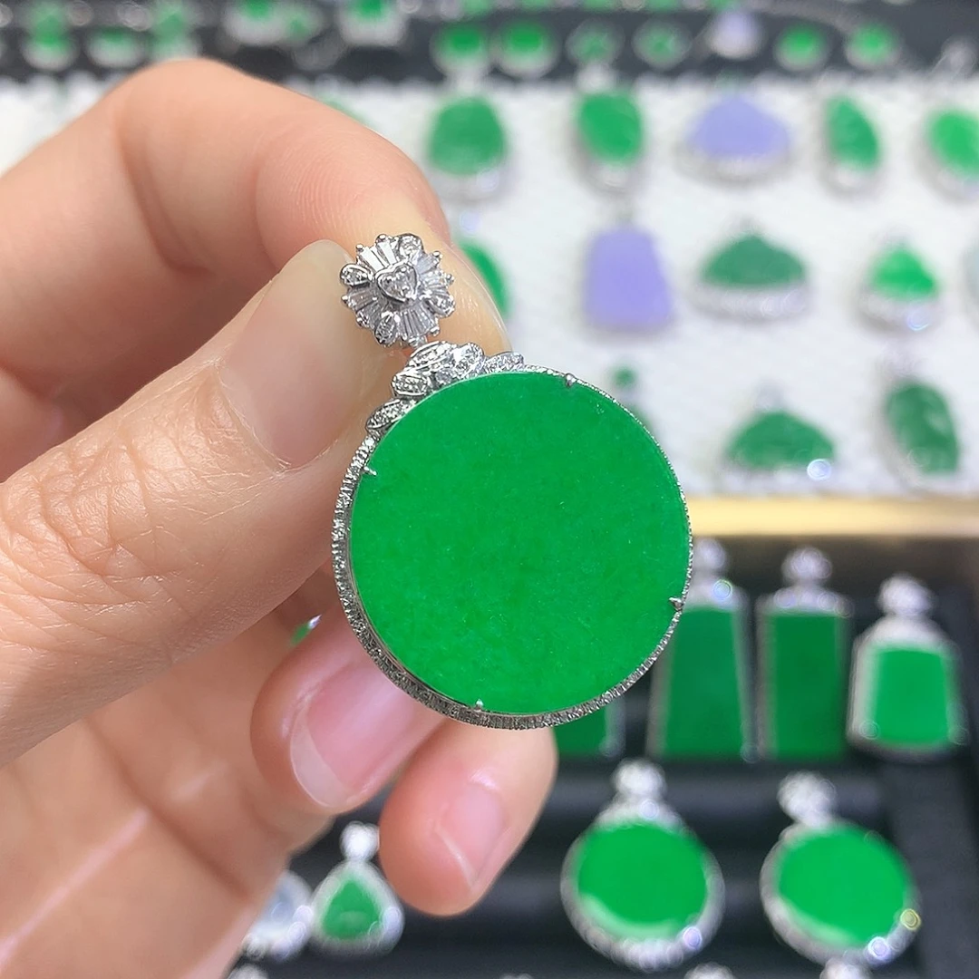 吊坠(不含链)18K金镶嵌翡翠吊坠