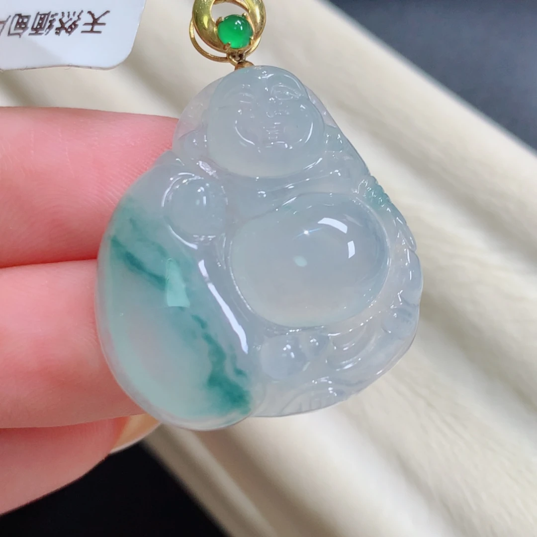 翡翠18K金镶嵌颈饰佛公