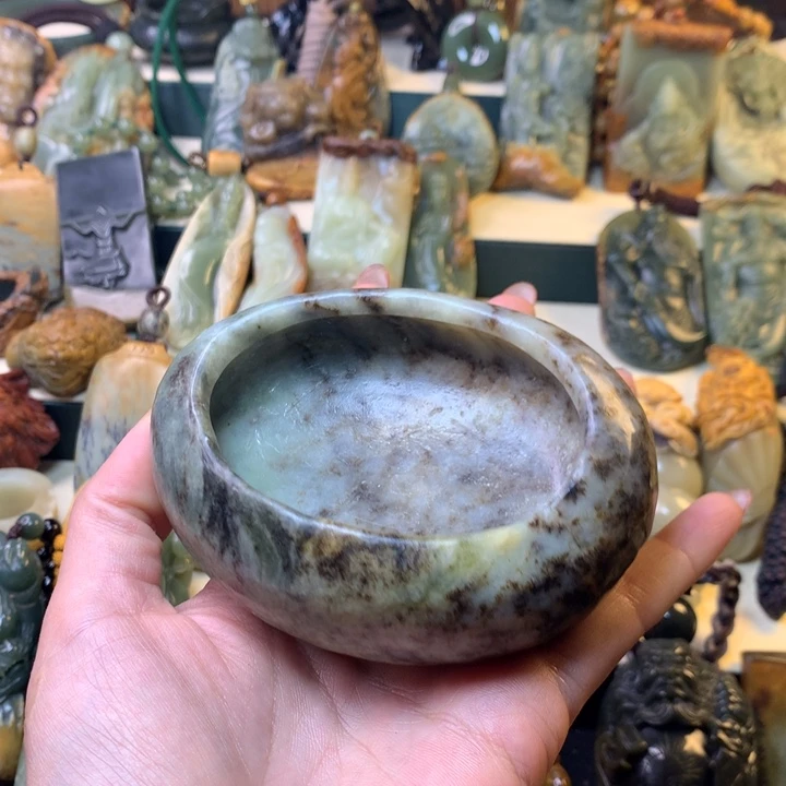 岫岩河磨玉（透闪石质玉）手链未镶嵌