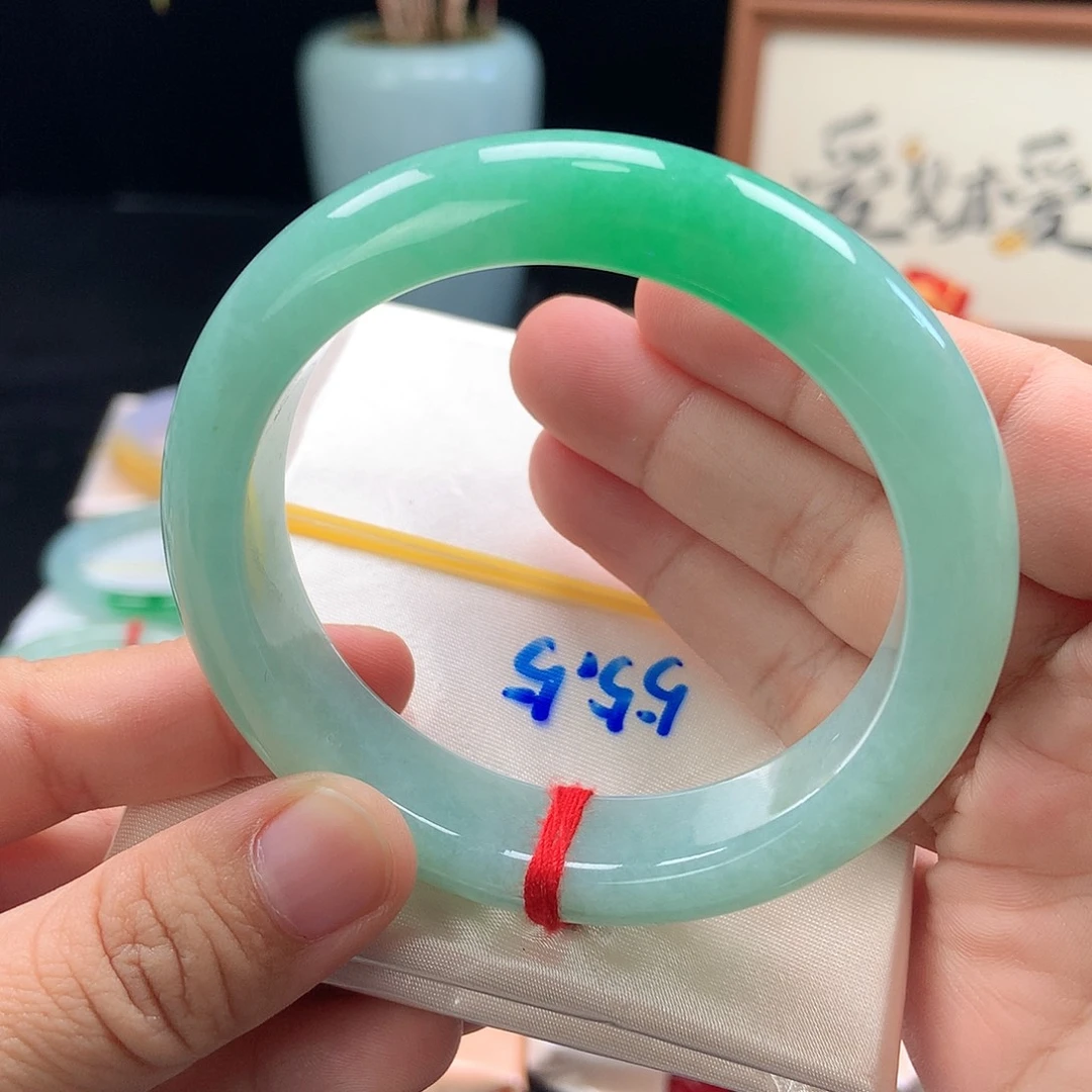 未镶嵌手镯翡翠18号