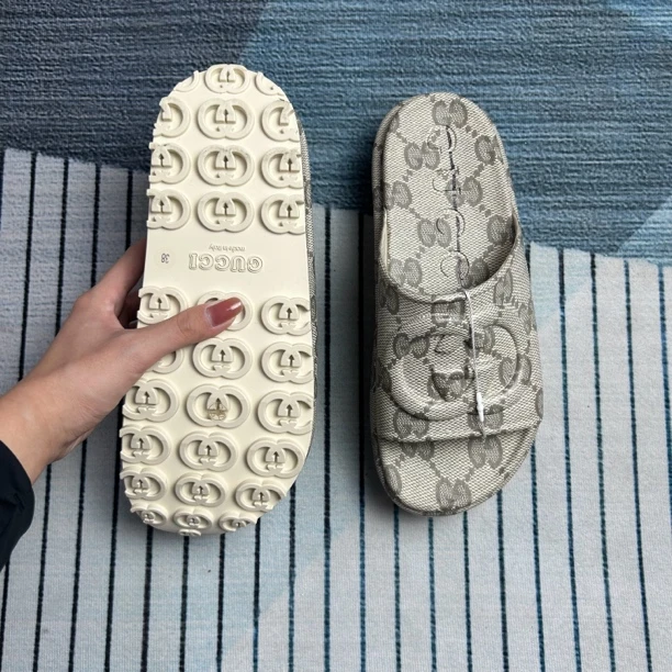 未使用 GUCCI/古驰 满印老花双G厚底拖鞋三八码