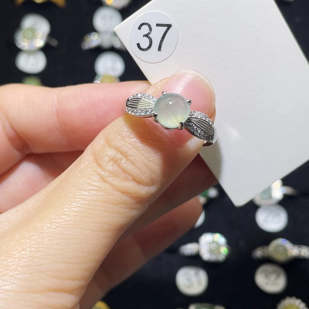 翡翠未镶嵌戒指戒指