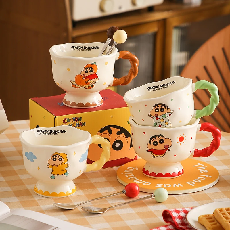 蜡笔小新高脚马克杯可爱情侣款陶瓷咖啡水杯女生日礼物伴手礼杯子