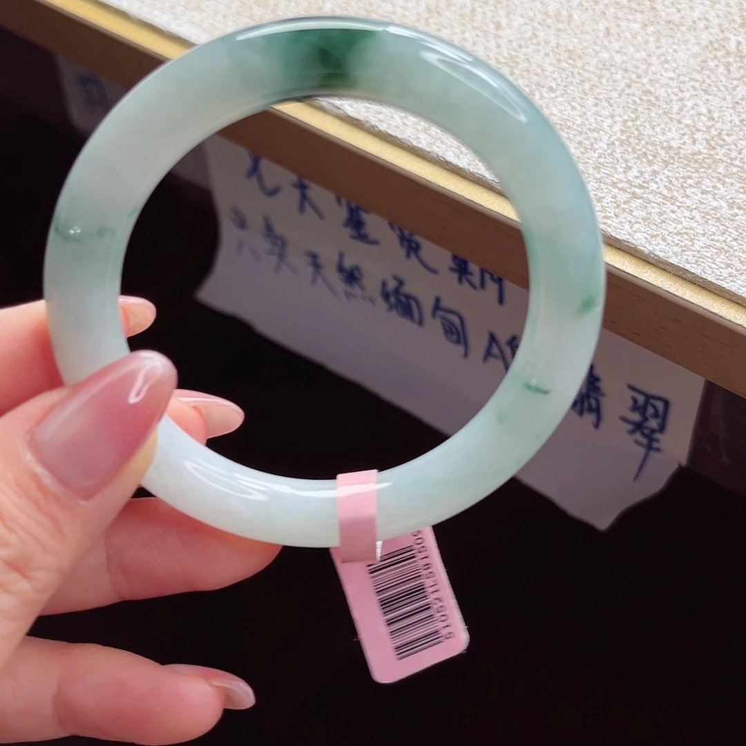 翡翠未镶嵌手镯手镯