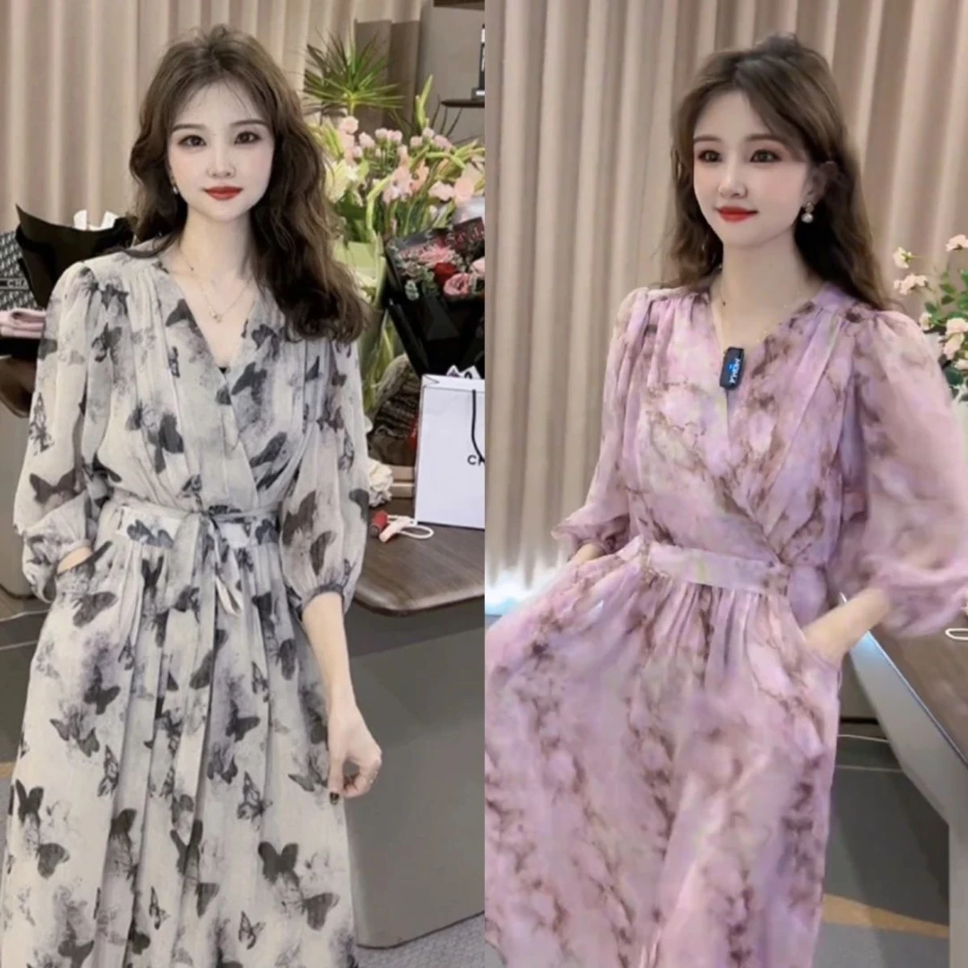 2025水墨画蝴蝶印花连衣裙显瘦新款夏季出游度假长裙子