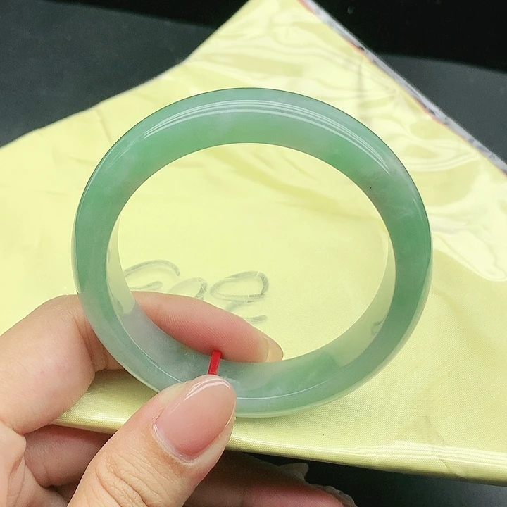 未镶嵌手镯翡翠305