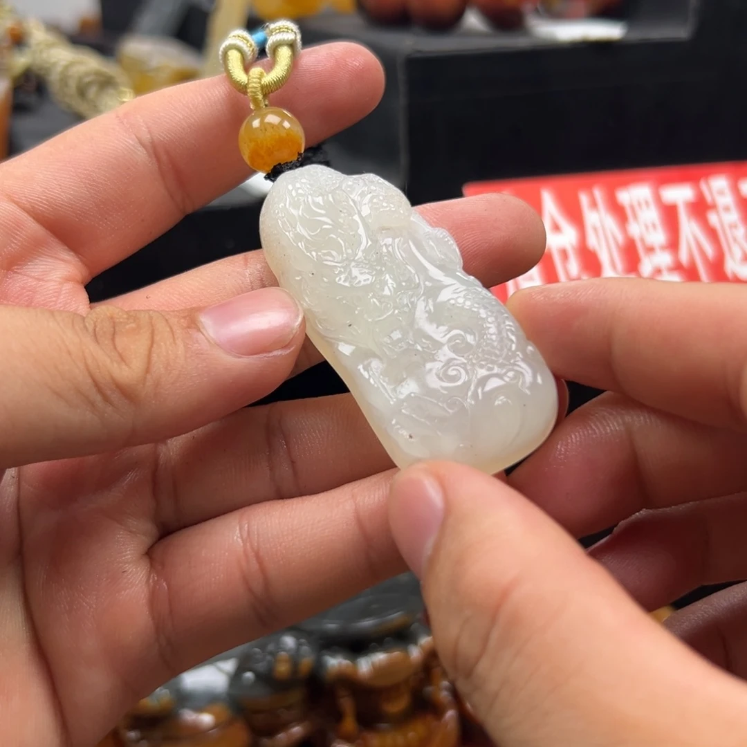石英质玉（黄龙玉）未镶嵌多样性发货，发其一