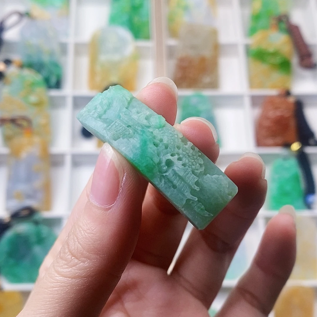 定制翡翠未镶嵌翡翠