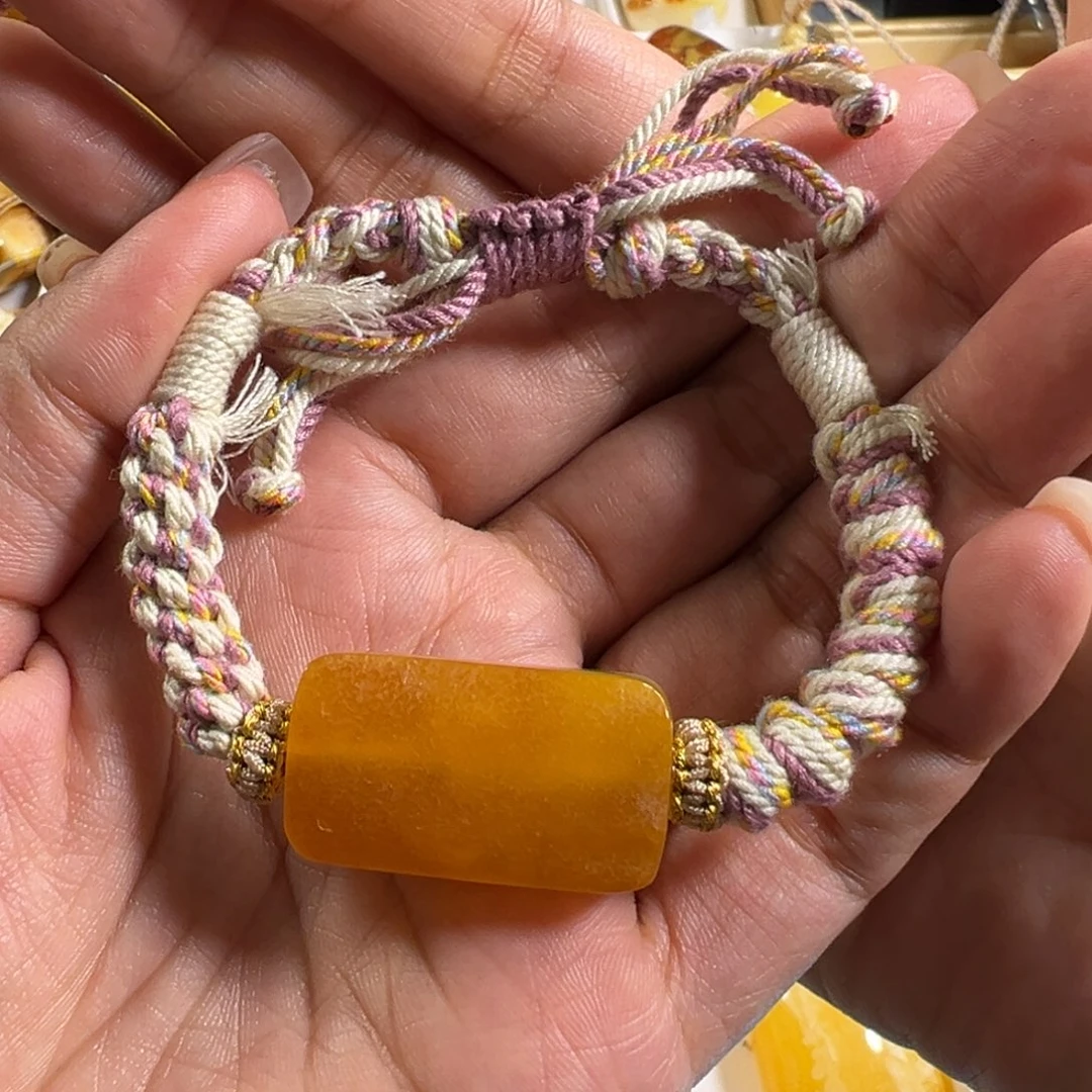 琥珀颈饰未镶嵌蜜蜡