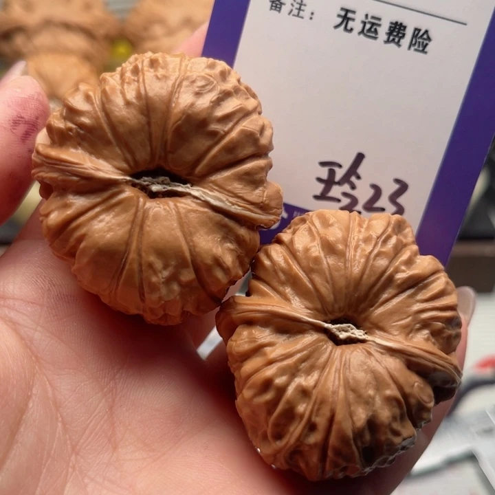 吊坠文玩核桃吴*谓文玩核桃23