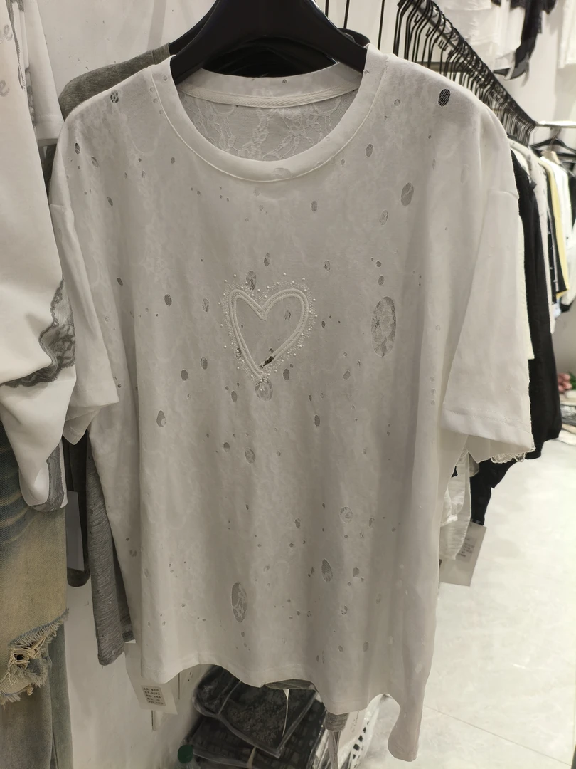 2025夏季新款韩版设计感蕾丝磨破刺绣爱心时尚百搭短袖T恤女