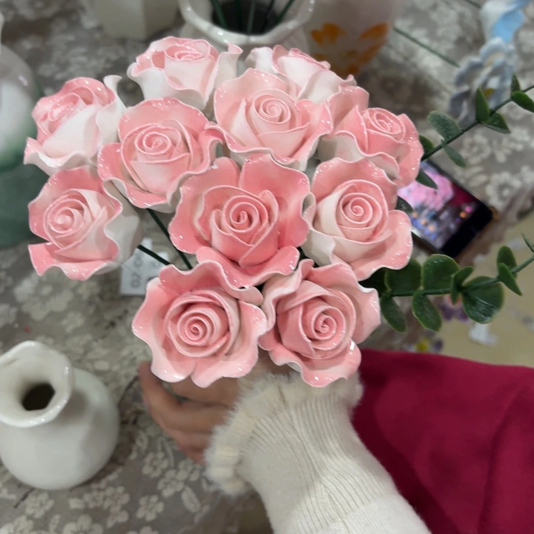 11朵送根草陶瓷花拍满20元发货，爱退款拉黑