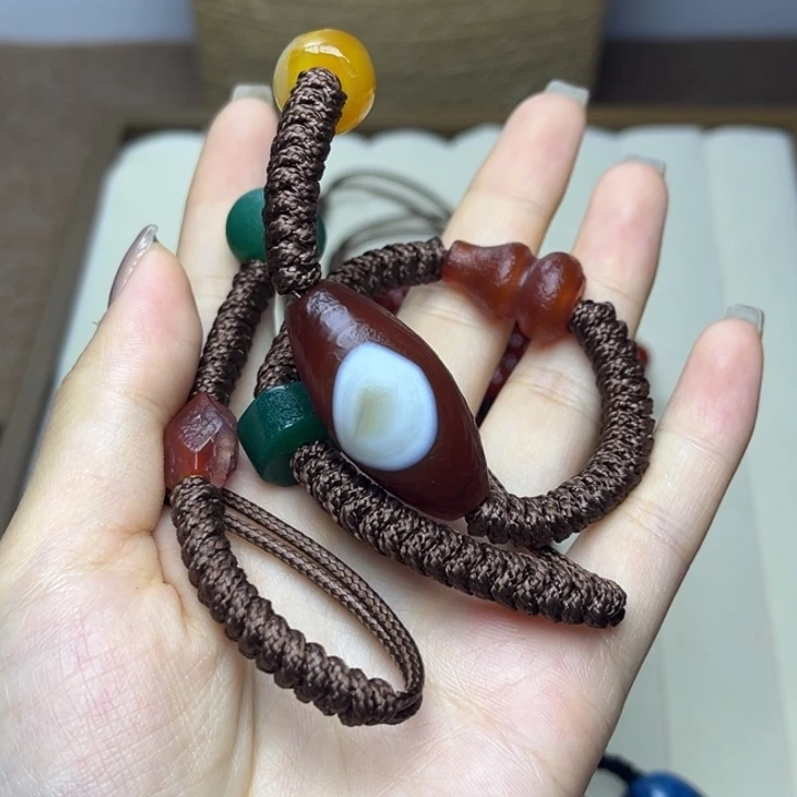 穿***念玛瑙/玉髓未镶嵌玛瑙珠子1111