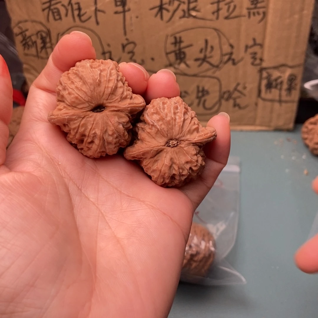 快***^吊坠文玩核桃血麒麟32