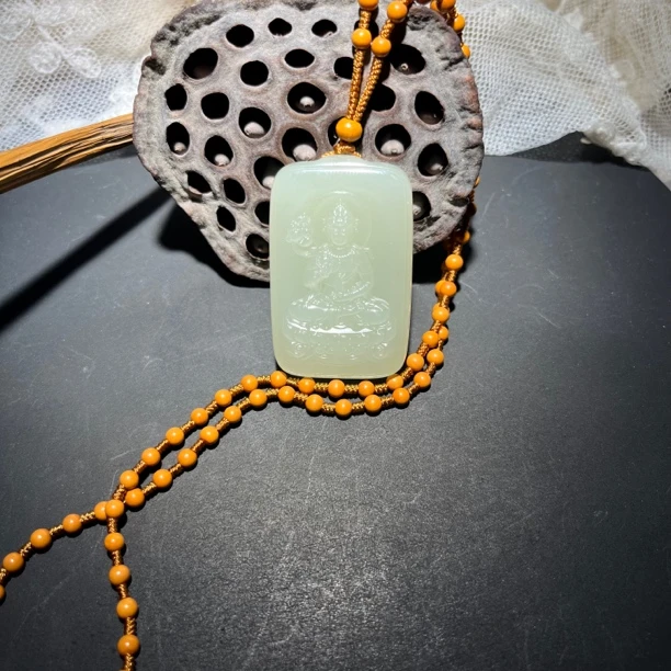 和田玉晴水观音牌子