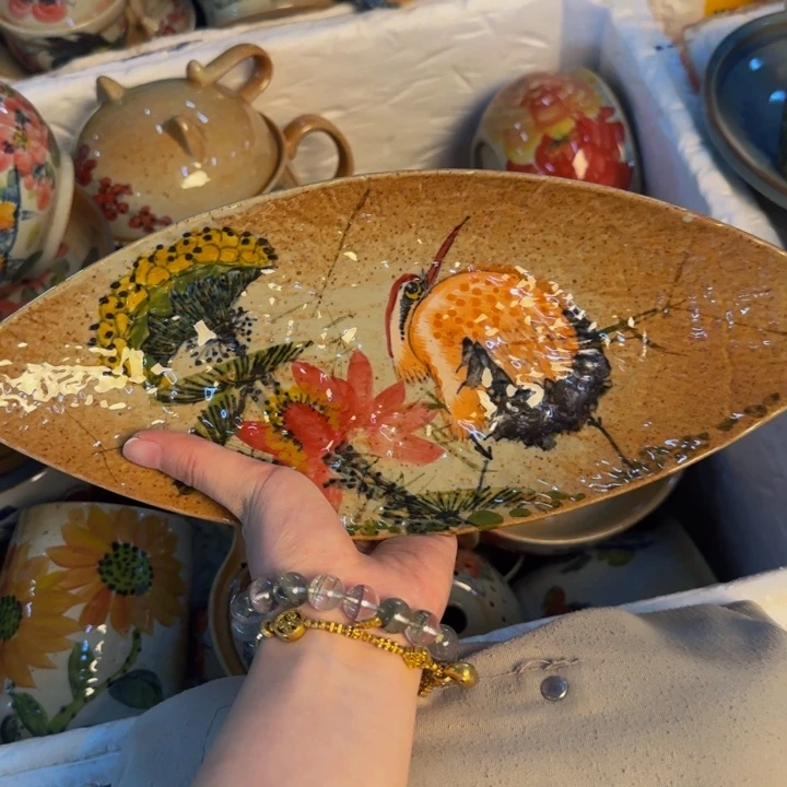 瓷片手工手绘细微不一样