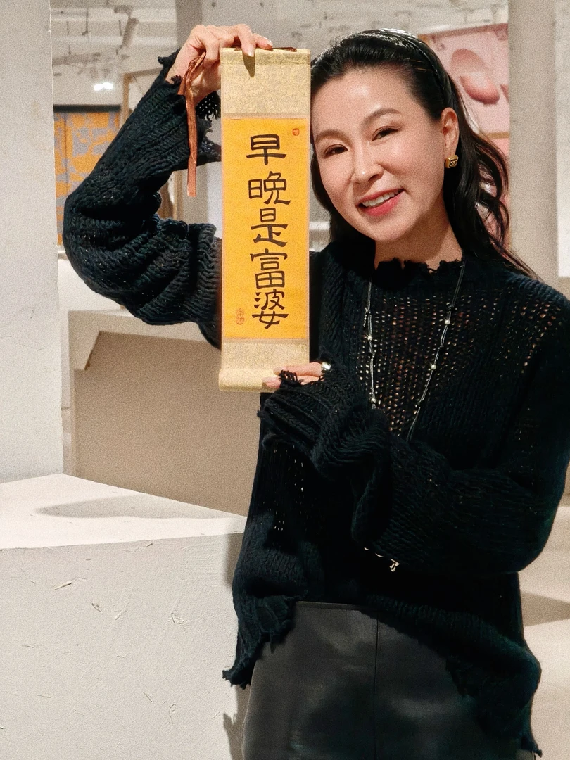 SONG TING｜浮线镂空羊毛圆领套头针织自然做旧下摆袖口针织毛衣