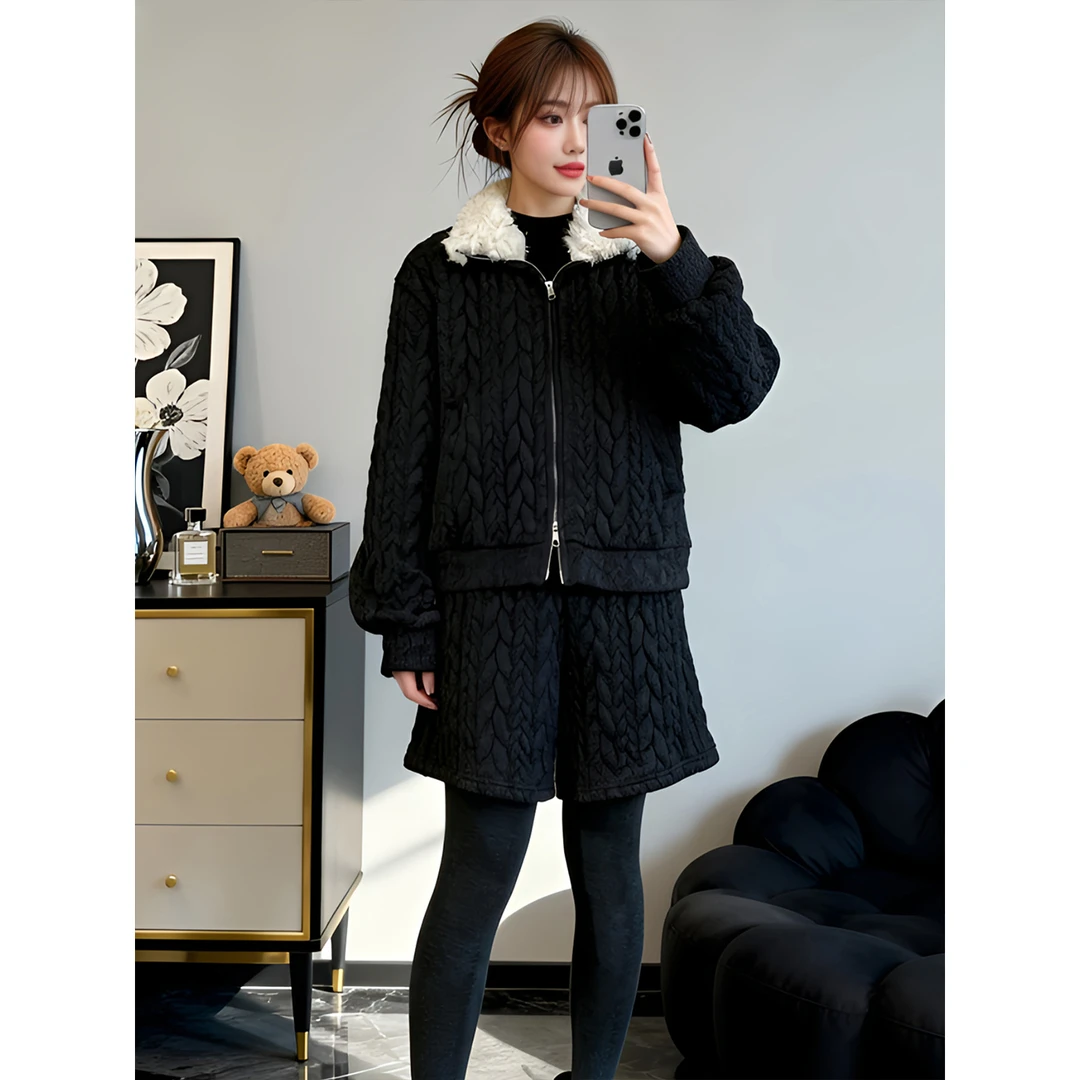 韩版松弛感翻领拉链麻花时尚上衣短裤套装2025秋冬慵懒随性穿搭潮