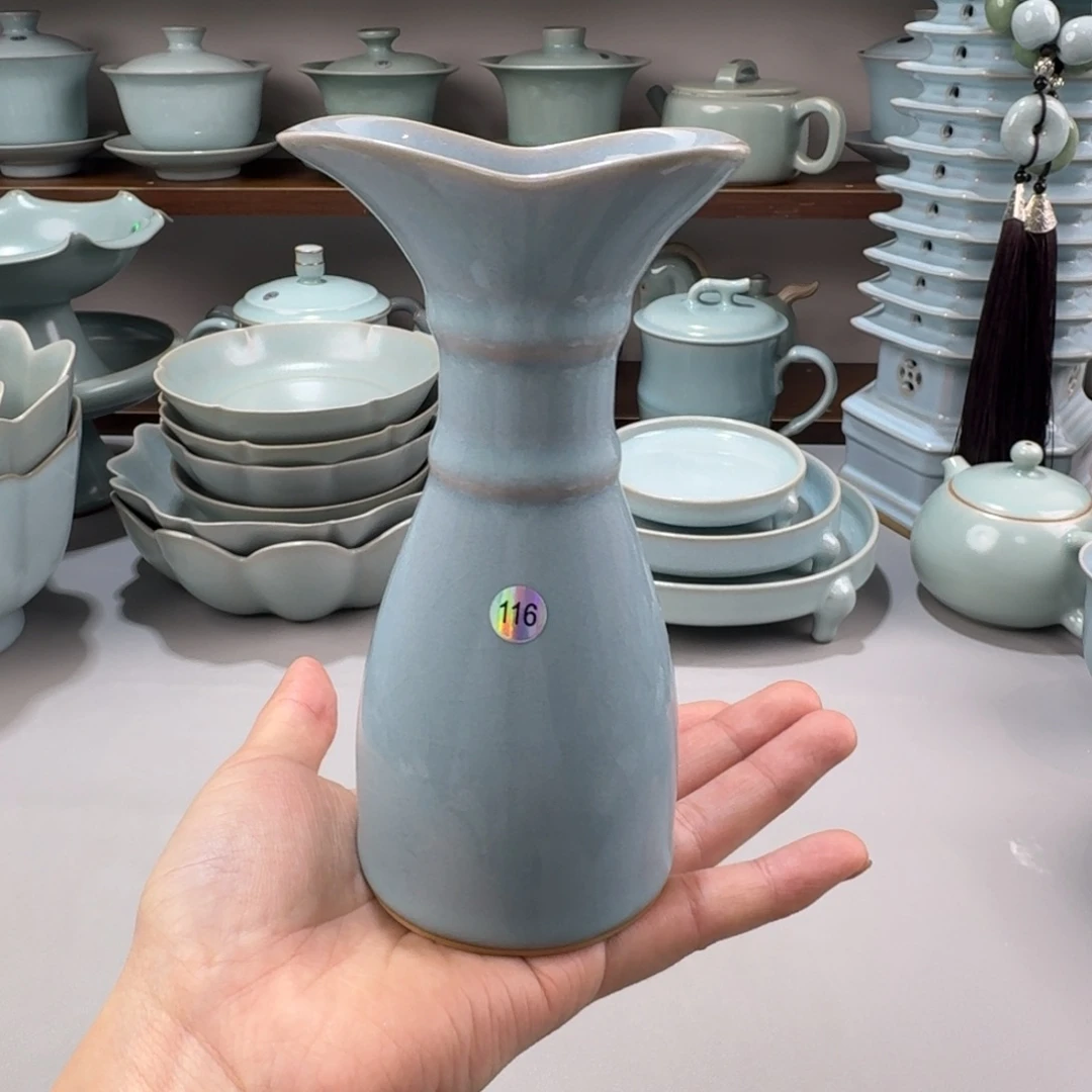 摆件瓷编号116天青釉分酒器