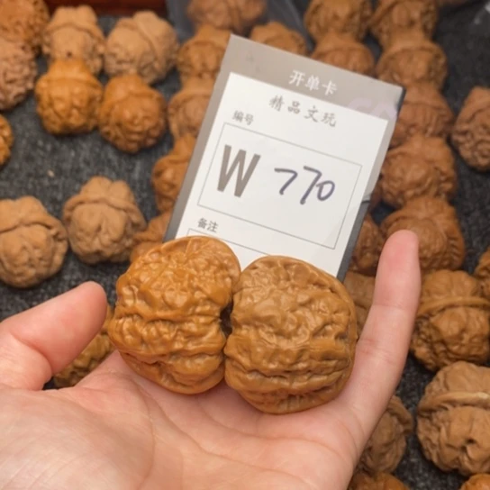 吊坠桃核我是第一百40