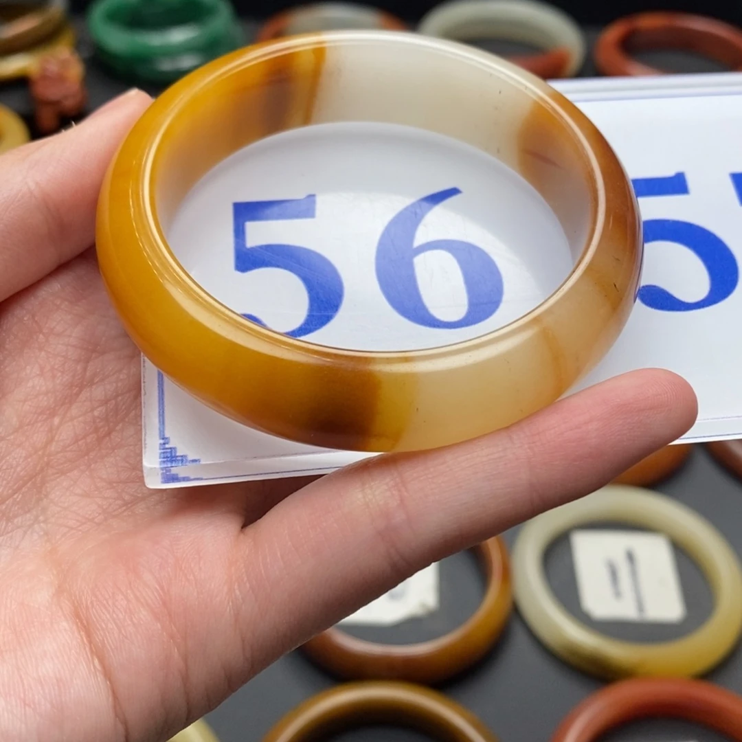 石英质玉（黄龙玉）手镯未镶嵌