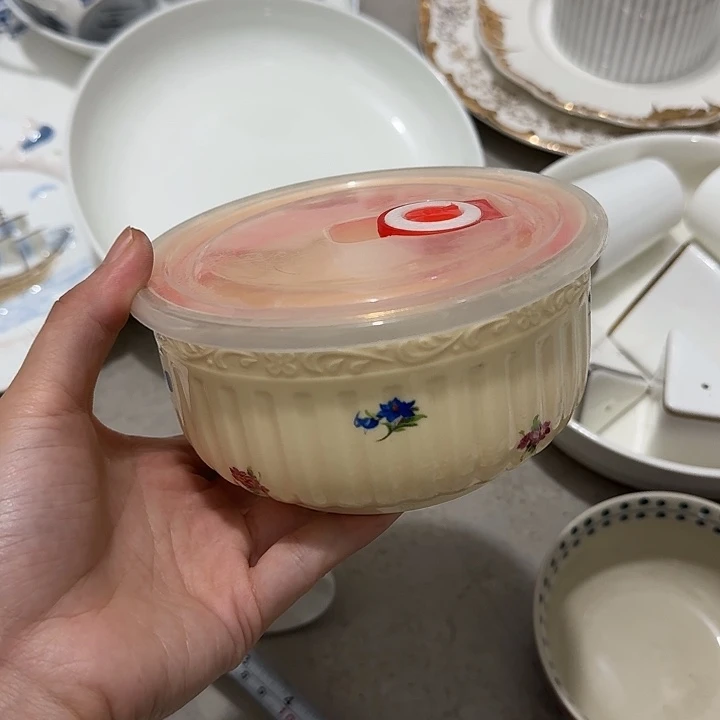 外贸尾单微瑕中号保鲜碗一个